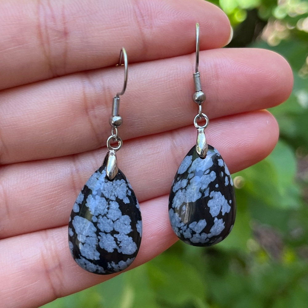 Stainless steel snow‎ flake obsidian drop earrings